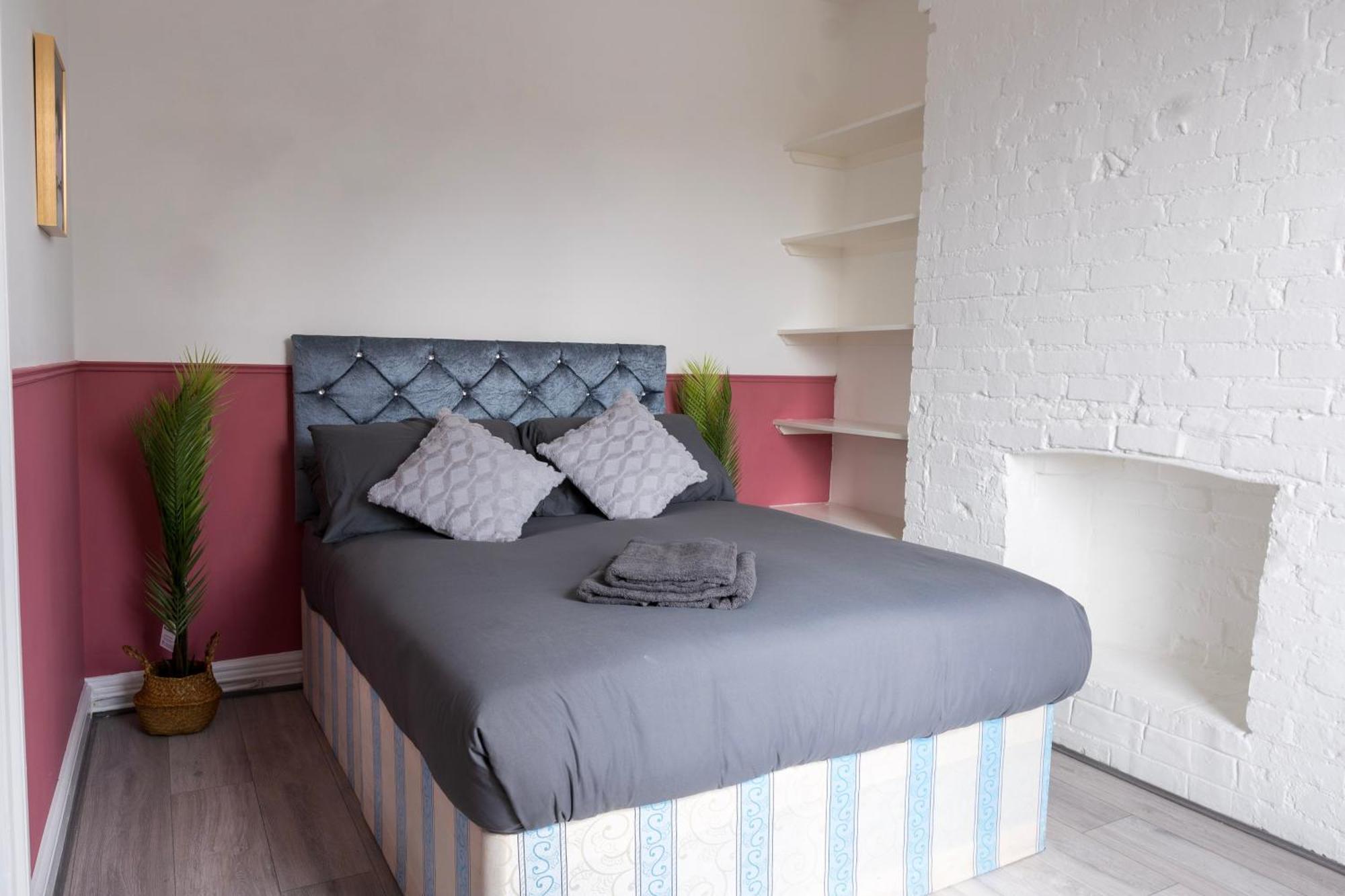 Apartament 5c- Stylish Urban Retreat - Spacious 2 Bed Flat Londra