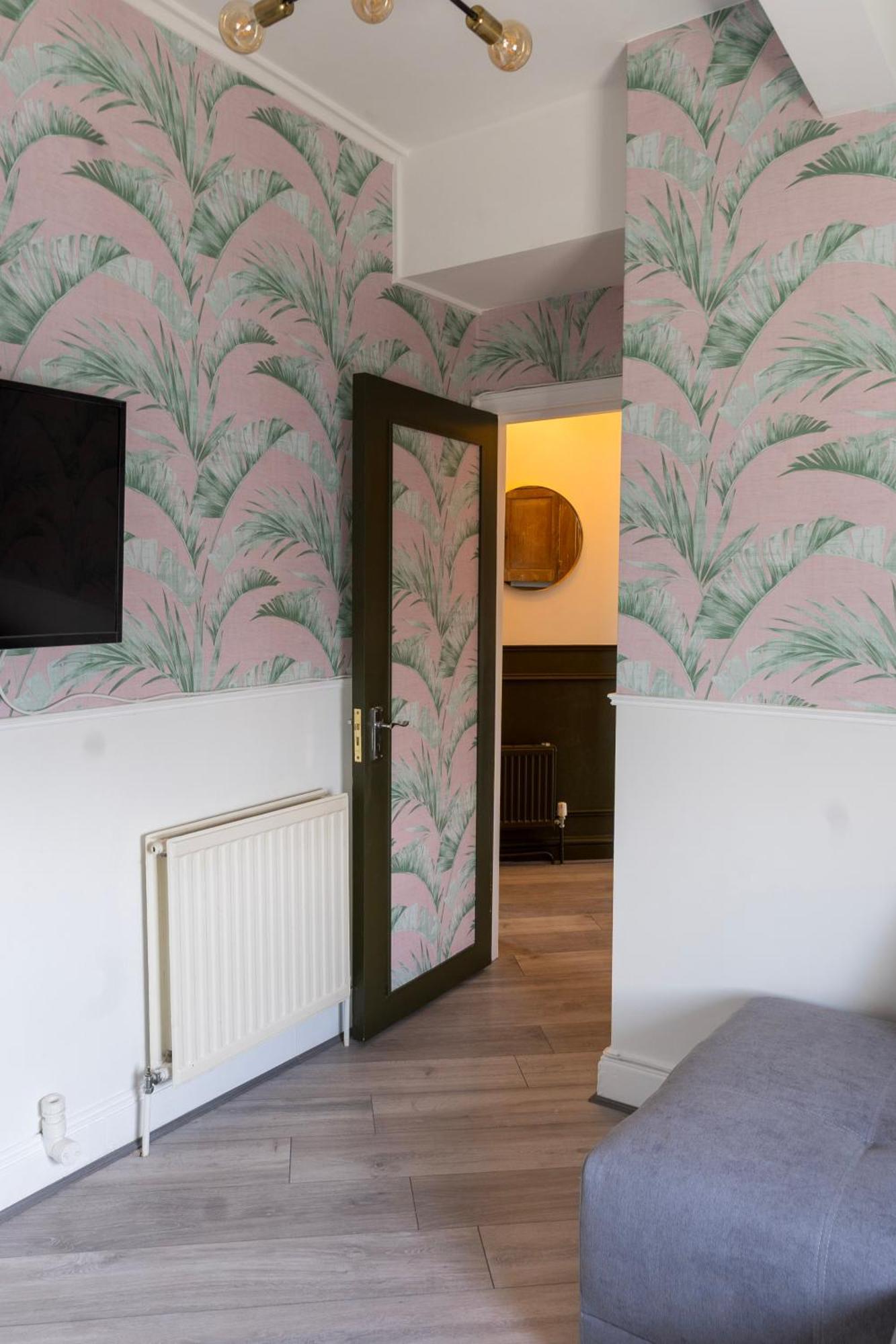 5c- Stylish Urban Retreat - Spacious 2 Bed Flat Appartamento Londra