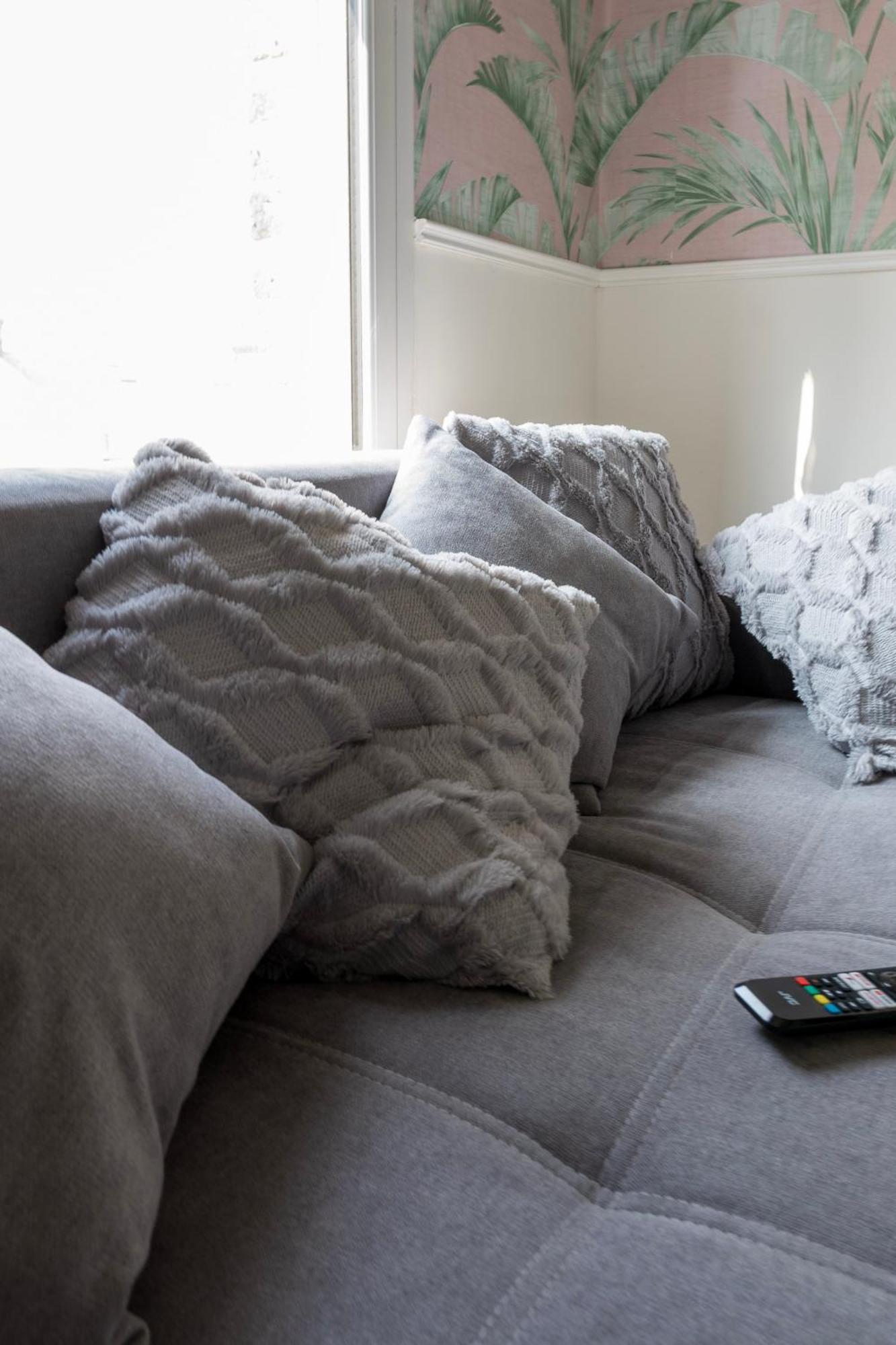 5c- Stylish Urban Retreat - Spacious 2 Bed Flat Appartamento Londra