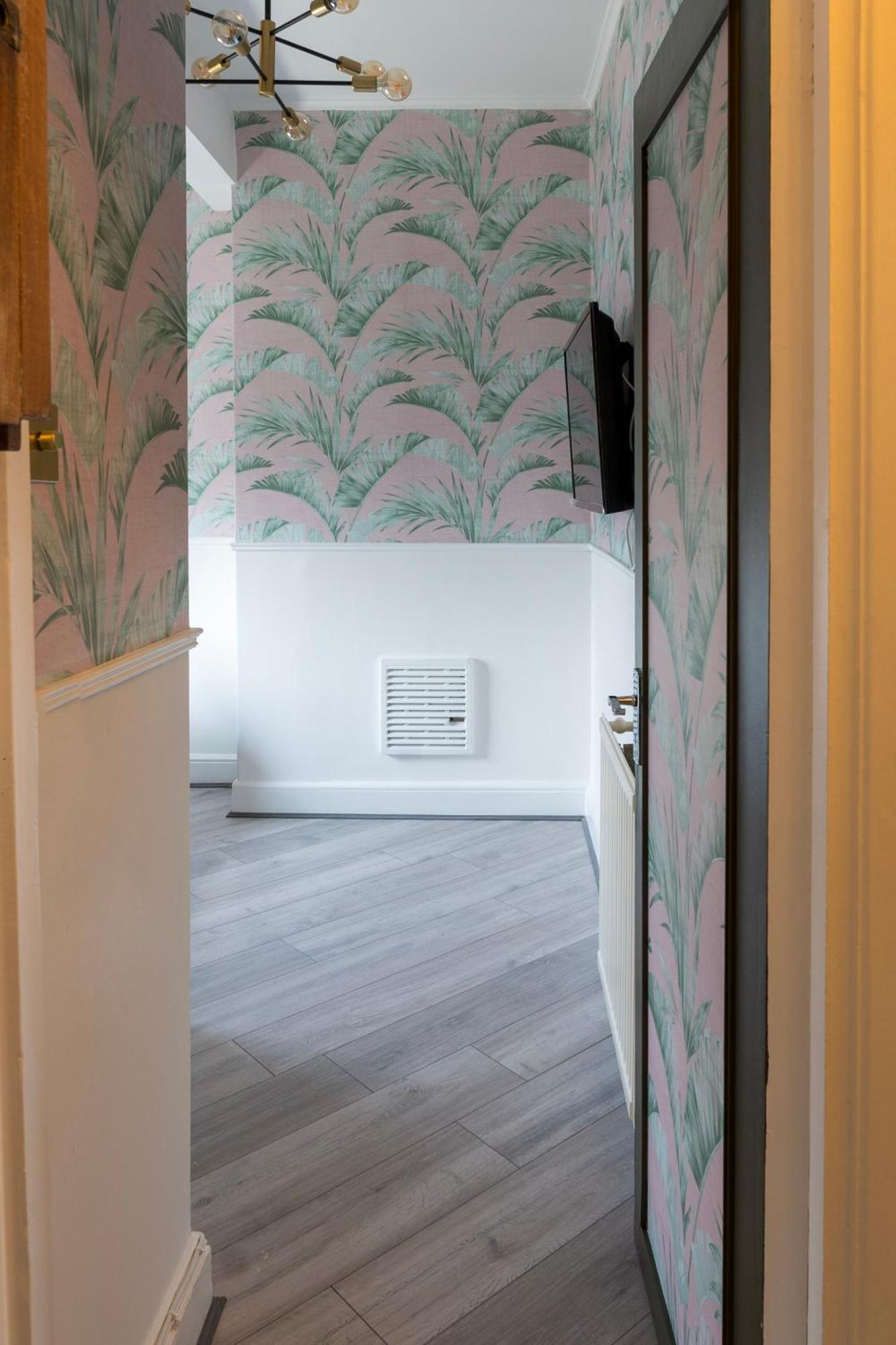 5c- Stylish Urban Retreat - Spacious 2 Bed Flat Appartamento